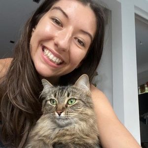 Meet your Posher, Danielle